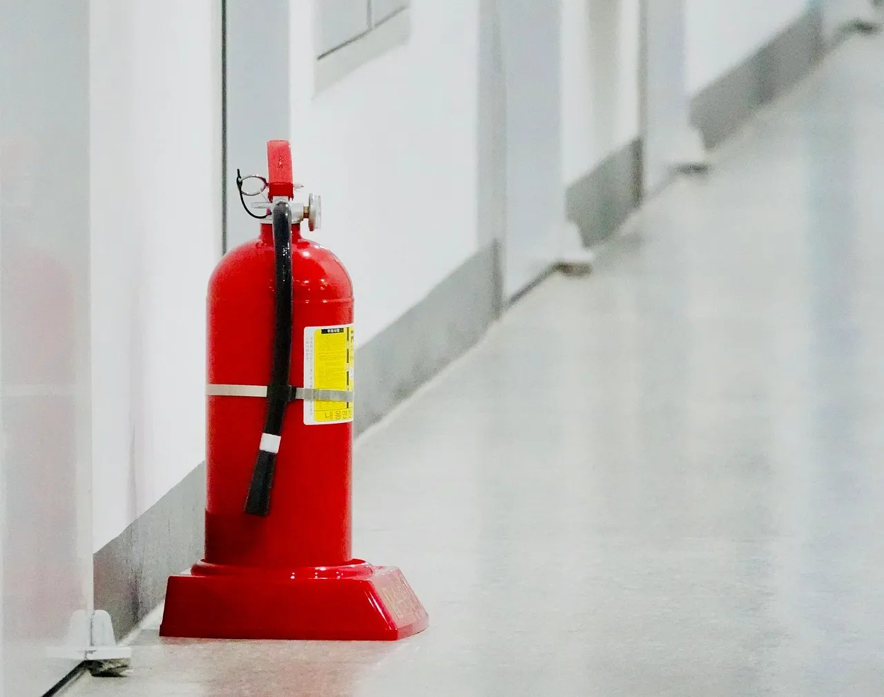 Kidde Consumer 2 1/2 lb ABC Fire Extinguisher w/ Wall Hook