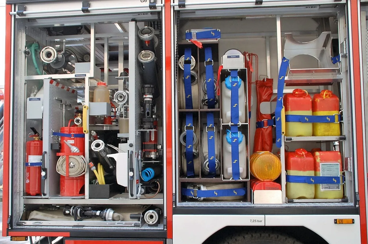 Kidde Consumer 5 lb ABC Fire Extinguisher w/ Wall Hook